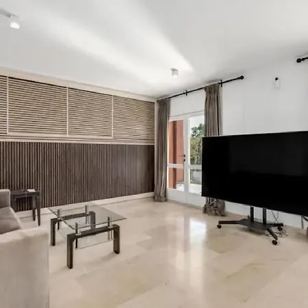 Casa Tiana Vito Hotel *